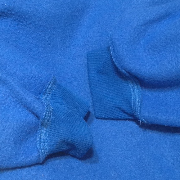 Walt Disney World Size Large Sweater - Picture 8 of 8